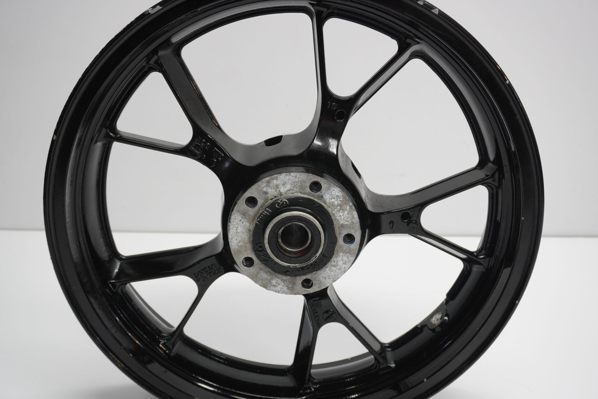 KAWASAKI GTR 1400 10-14 Felge vorne Wheel Vorderrad 4