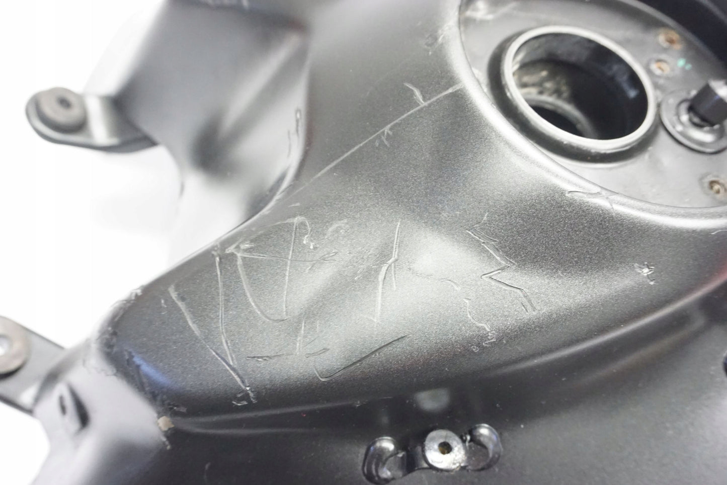 DUCATI MONSTER 937 21- Kraftstofftank Benzintank Fuel Tank 3