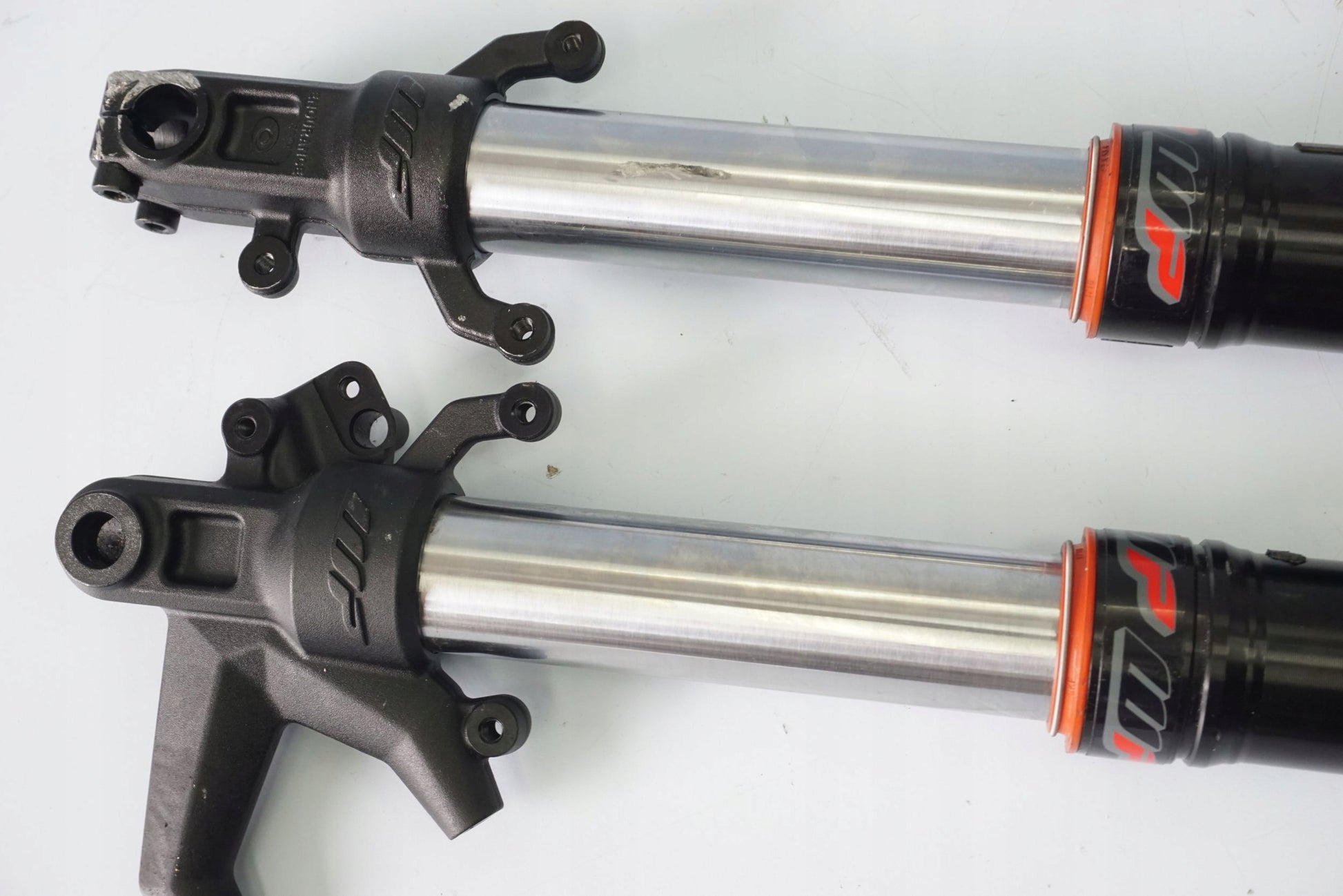 KTM 125 DUKE 17-23 Gabel Gabelholme Fork 4