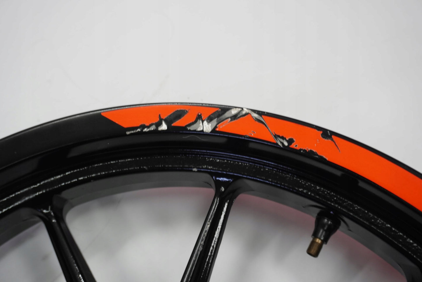 KTM 125 DUKE 17- Felge vorne Wheel Vorderrad 8
