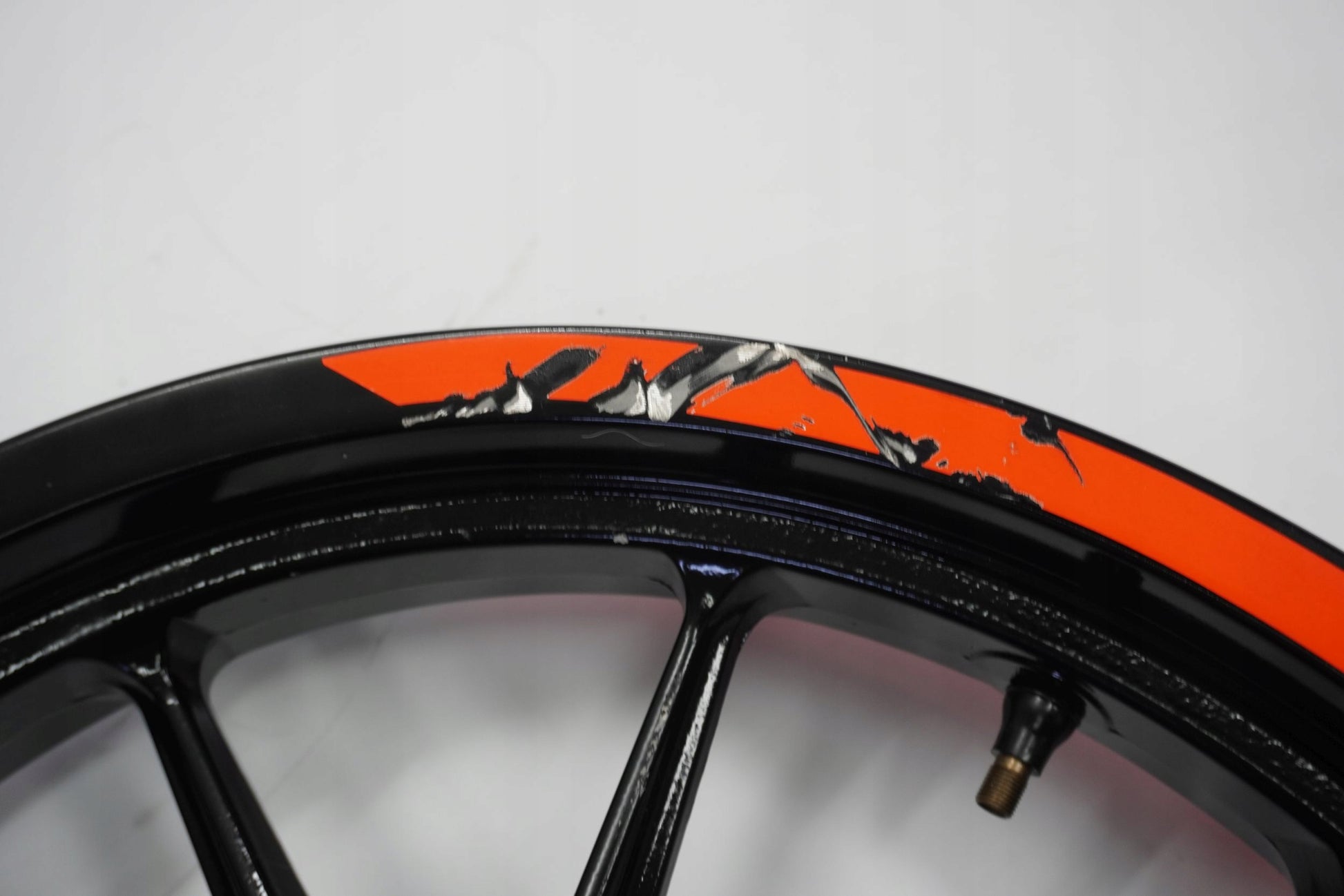 KTM 125 DUKE 17- Felge vorne Wheel Vorderrad 8
