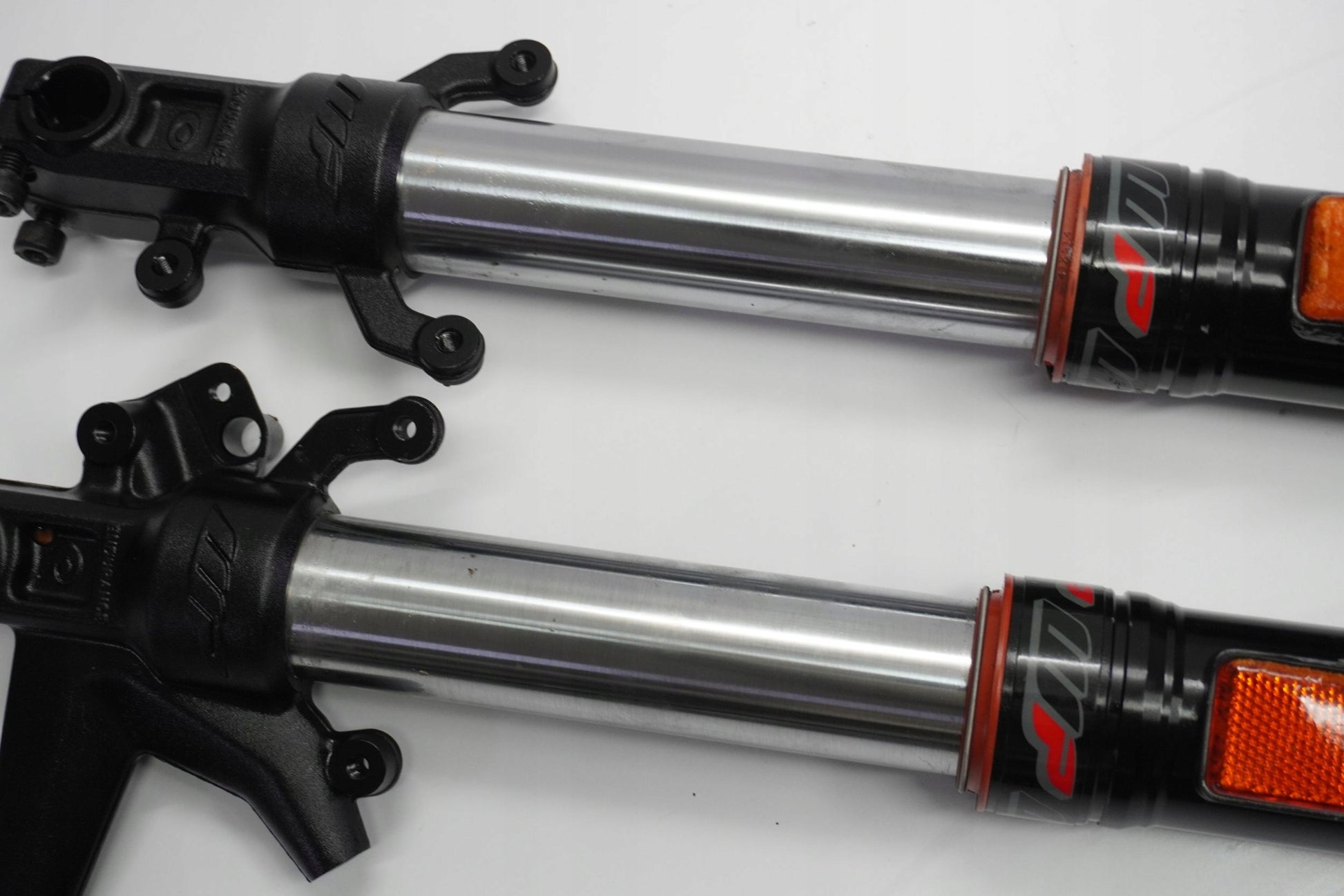 KTM 125 DUKE 17-23 Gabel Gabelholme Fork 13
