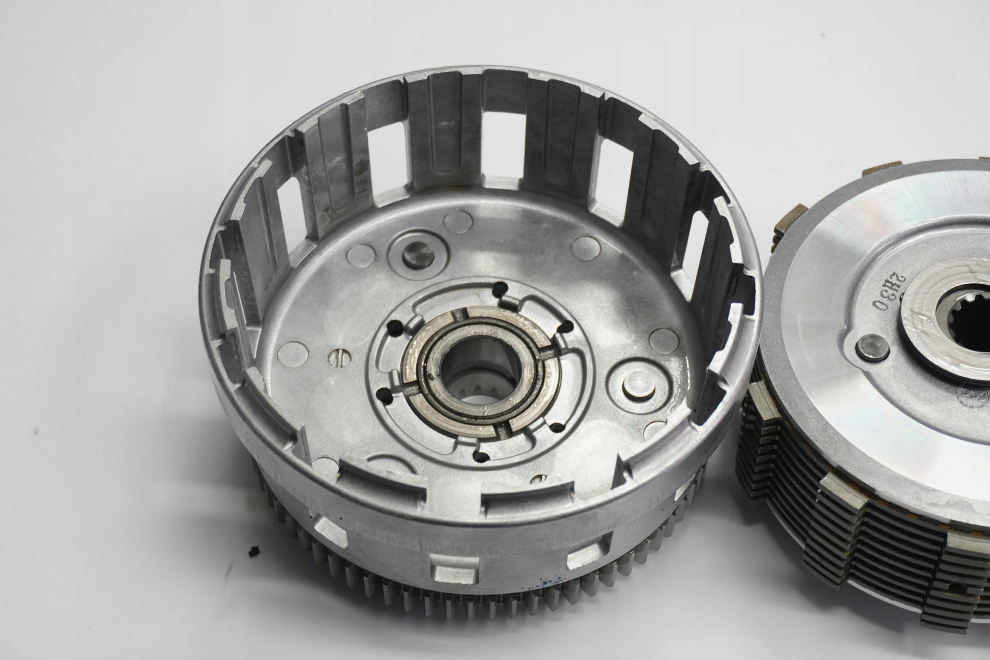 APRILIA TUONO V4 1000 11-16 Kupplung Kupplungskorb Clutch 4