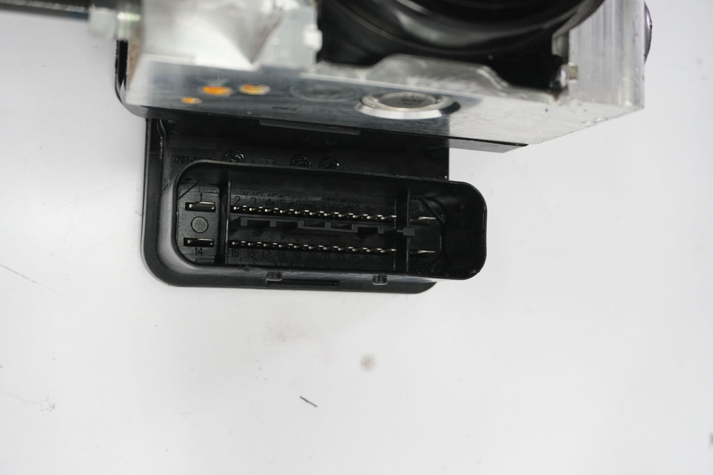 YAMAHA XT 1200 ZE SUPER TENERE 14-16 ABS Pumpe Druckmodulator 10