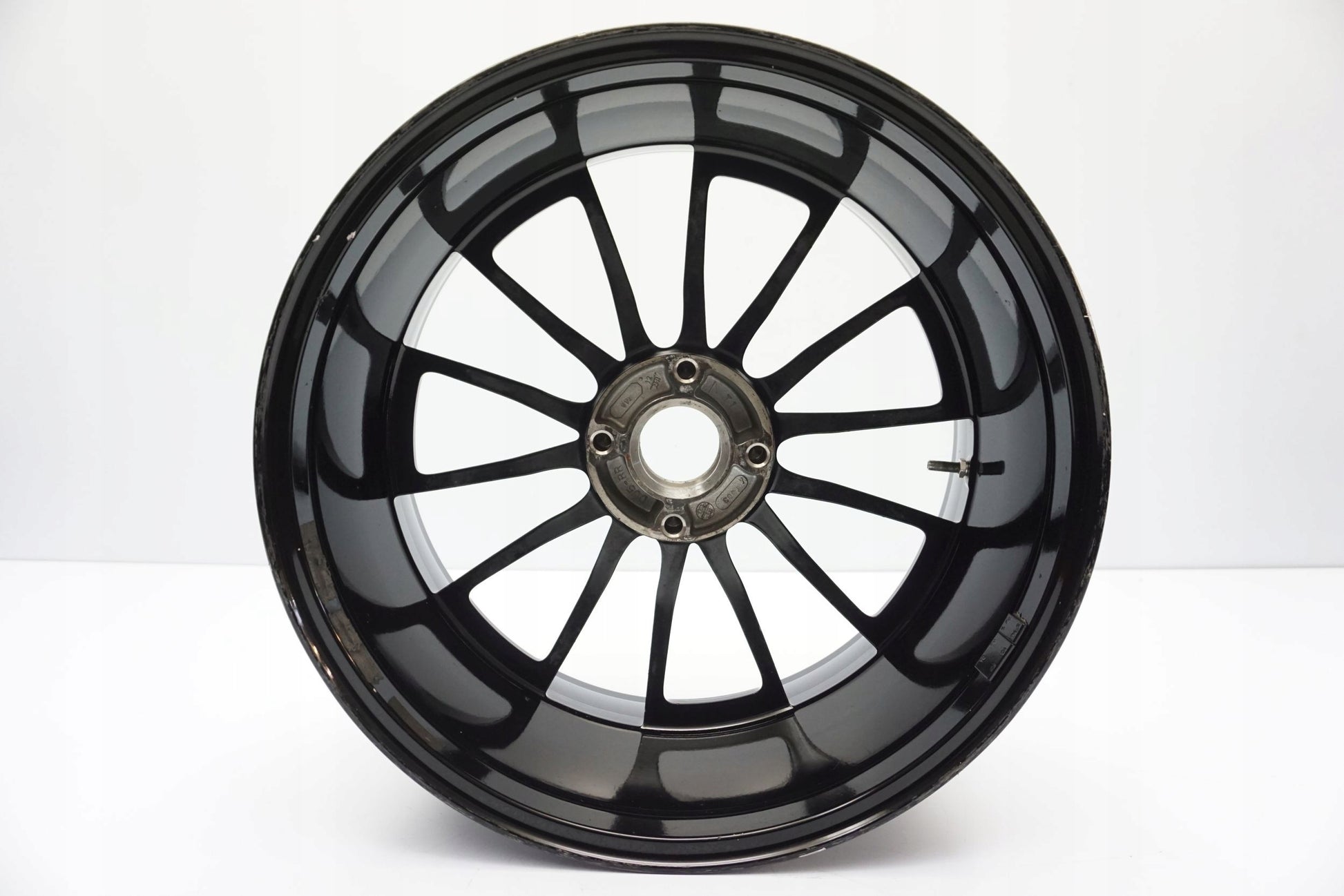 DUCATI DIAVEL 1200 Felge hinten Wheel Hinterrad 9