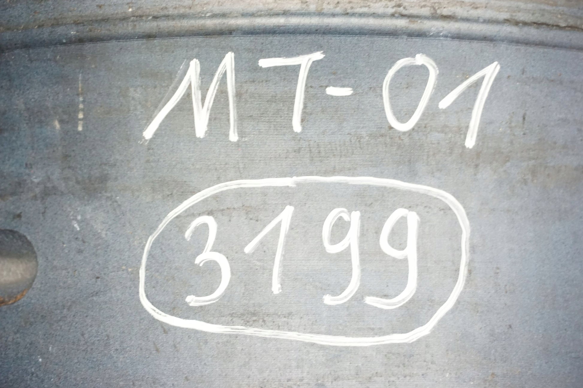 YAMAHA MT-01 1700 05-12 Felge hinten Wheel Hinterrad 4