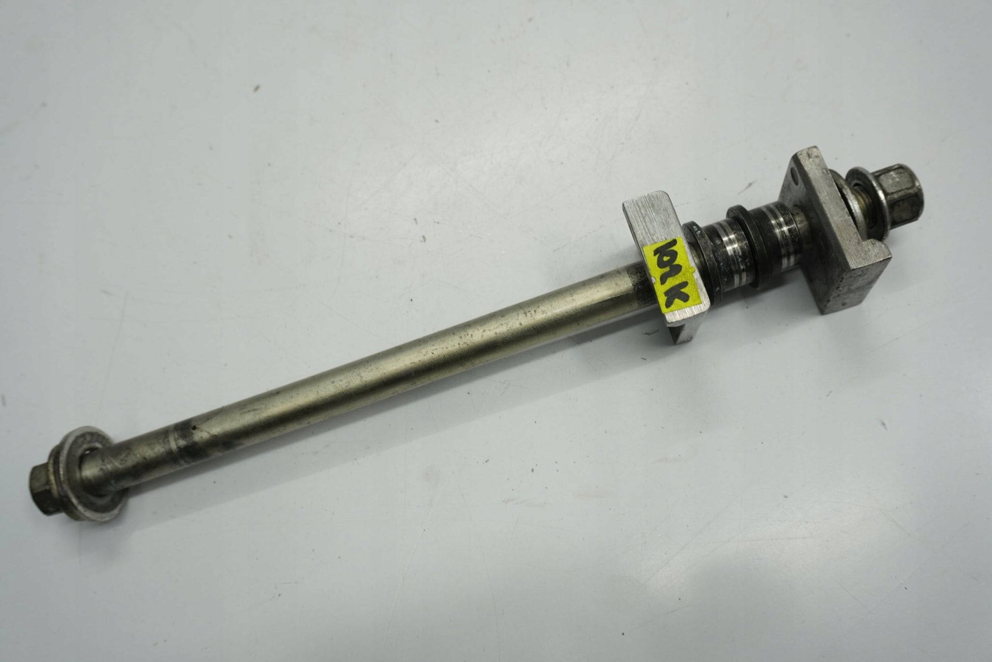 YAMAHA MT 125 20- Hinterachse Achse hinten Radachse rear axle 4