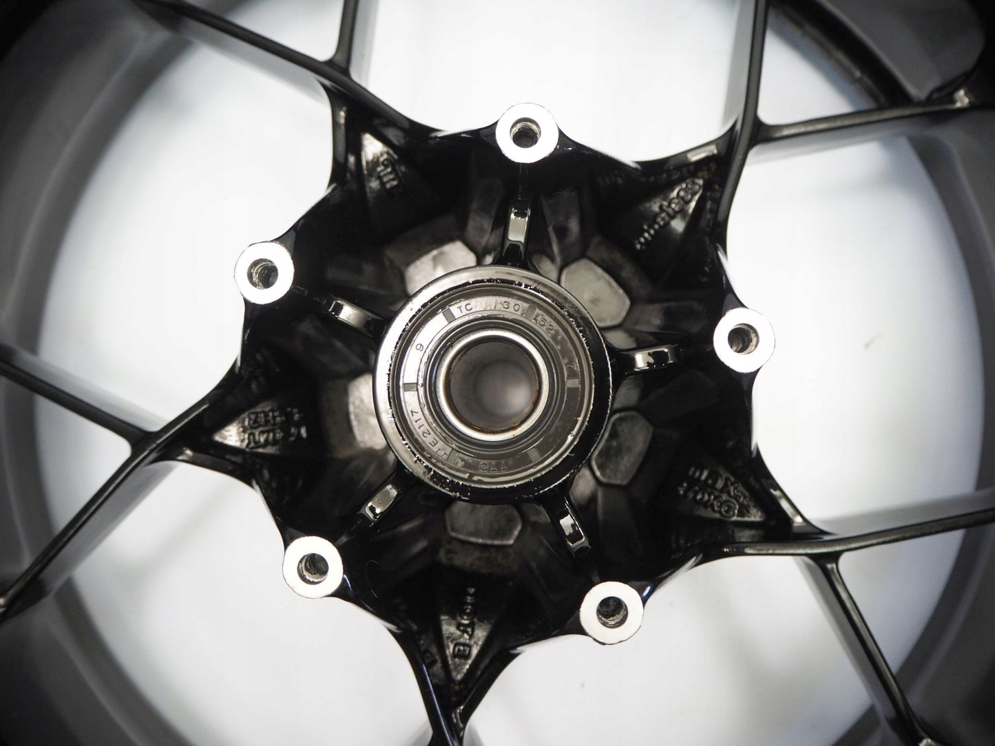 KTM 890 DUKE R 20- Felge hinten Wheel Hinterrad 4