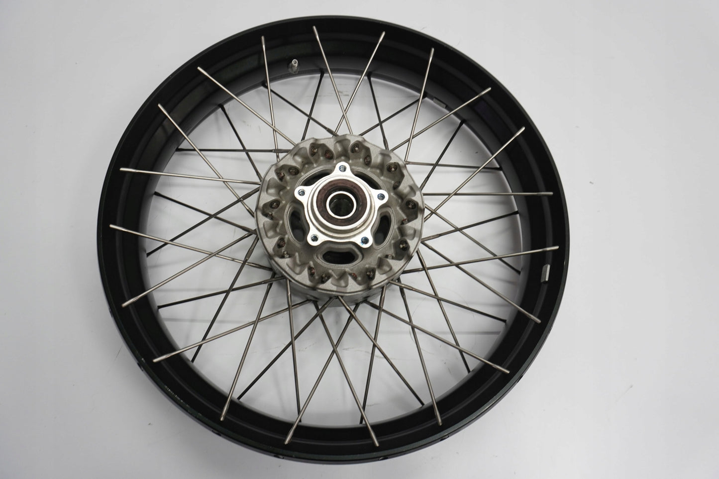 DUCATI MULTISTRADA 1200 S 10-15 Felge vorne Wheel Vorderrad 3