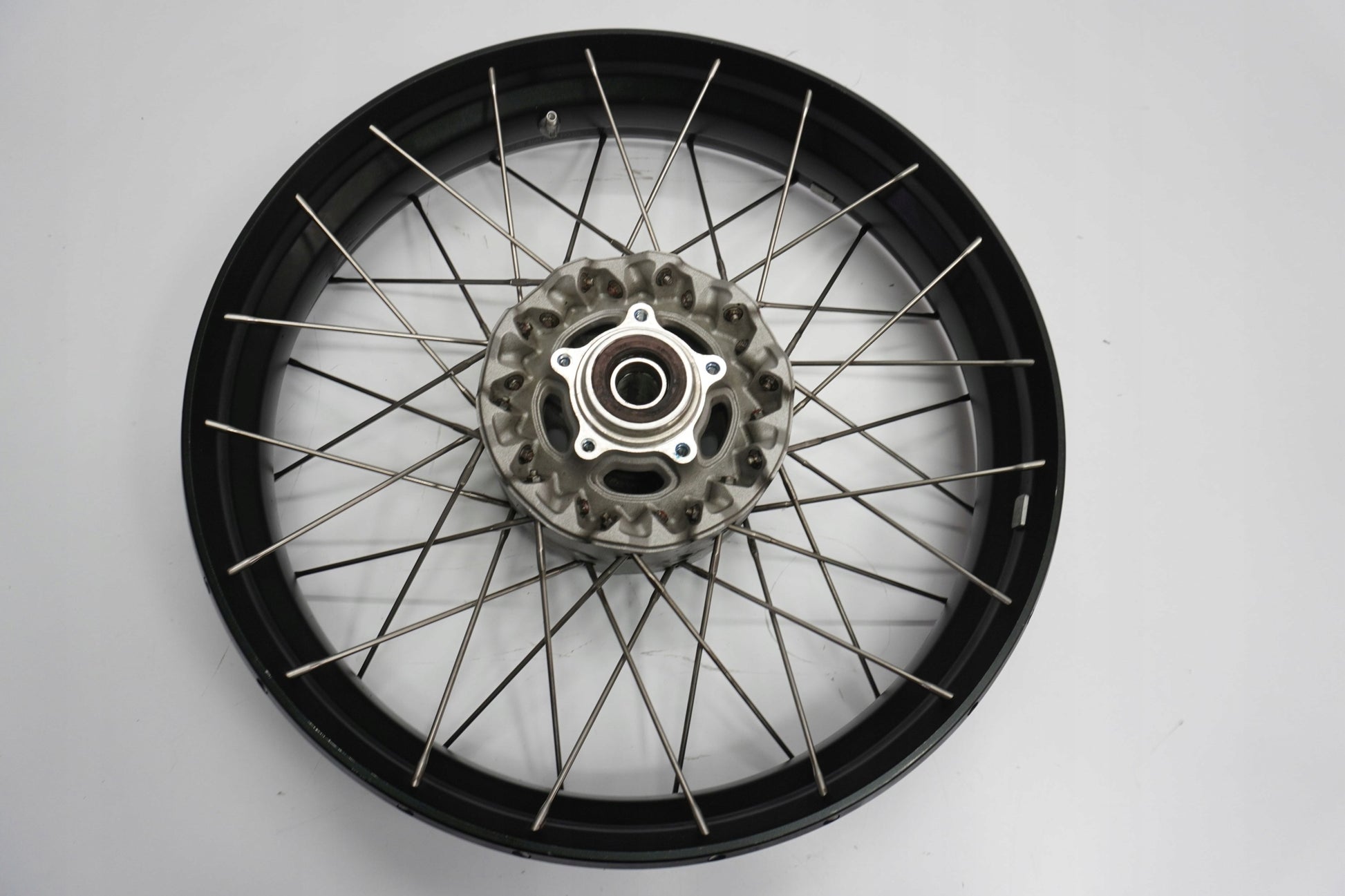 DUCATI MULTISTRADA 1200 S 10-15 Felge vorne Wheel Vorderrad 3