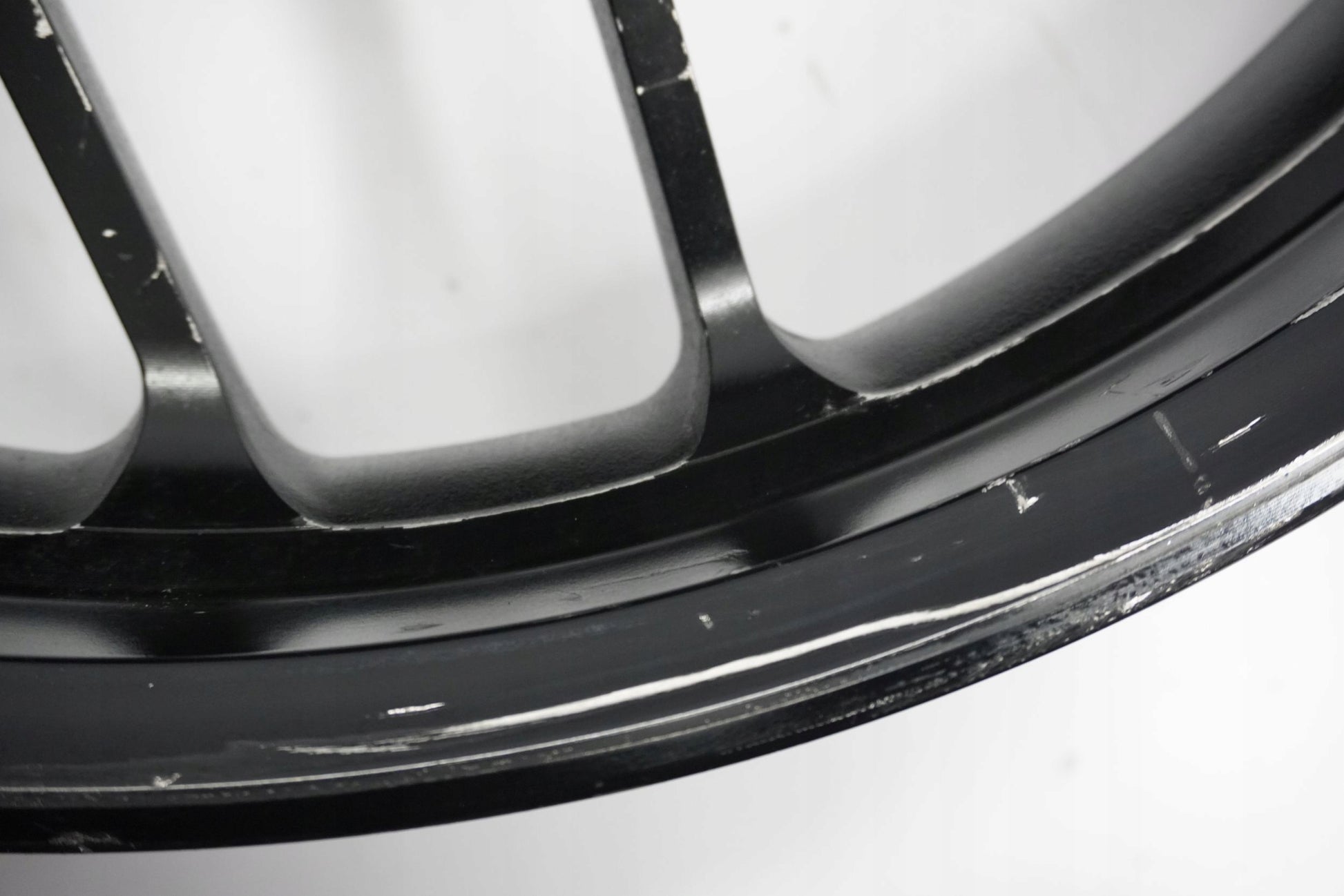 YAMAHA MT-09 24- Felge vorne Wheel Vorderrad 2