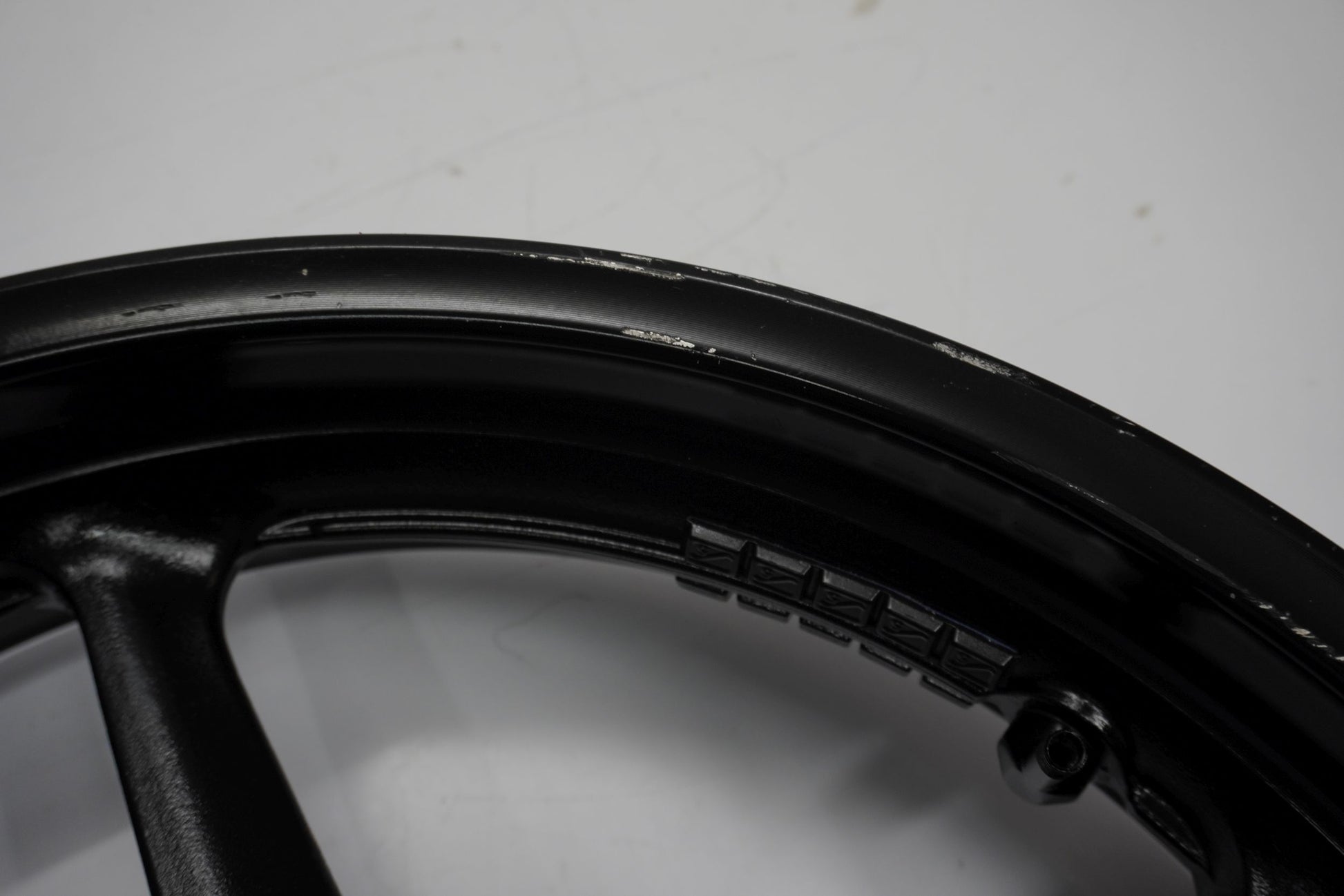 YAMAHA MT-10 16-21 Felge vorne Wheel Vorderrad 5