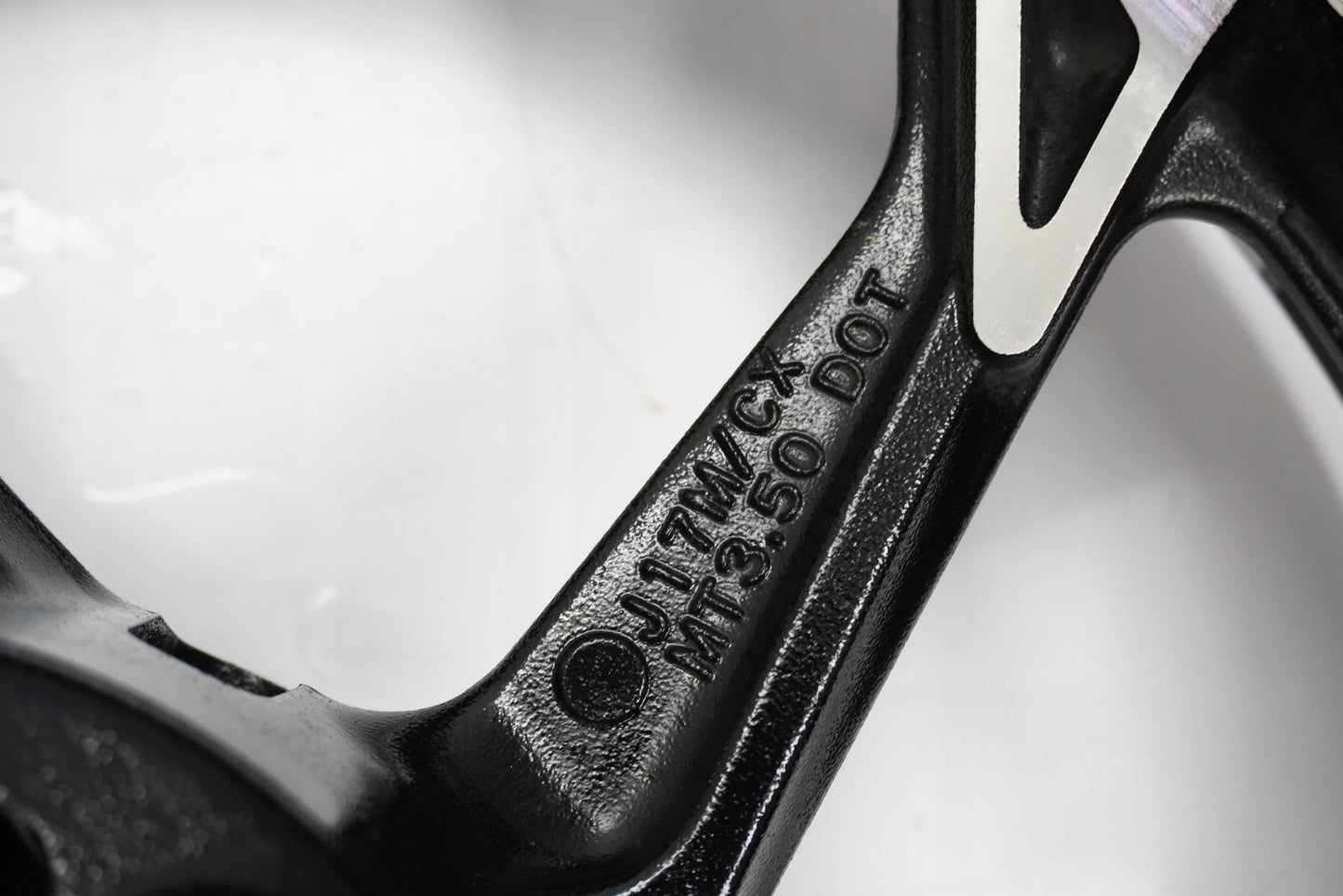 KAWASAKI Z1000 10-13 Felge vorne Wheel Vorderrad 5