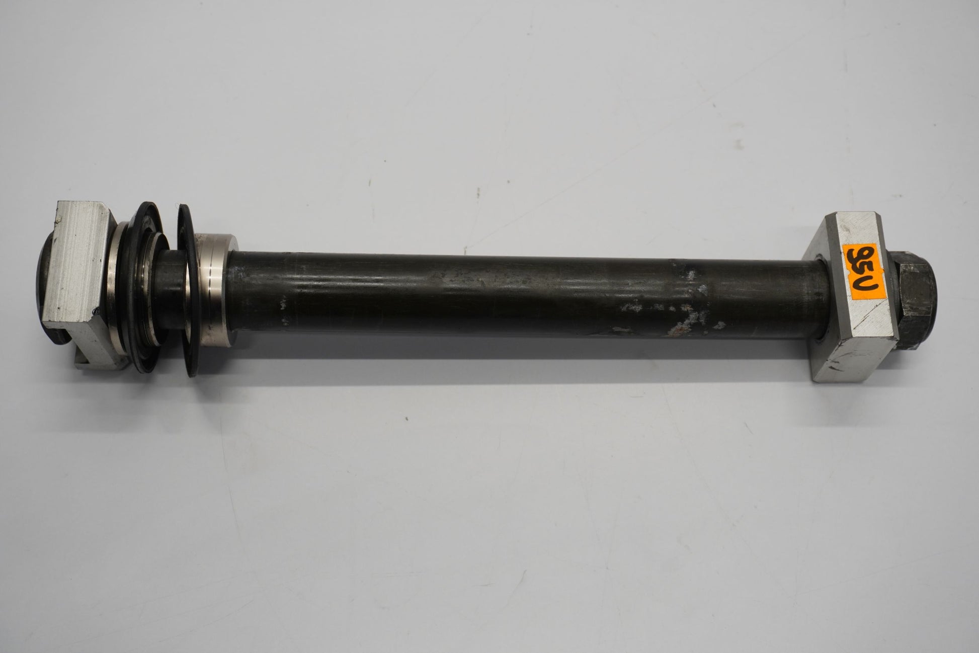 YAMAHA YZF-R6 RJ05 RJ09 03-05 Hinterachse Achse hinten Radachse rear axle 4