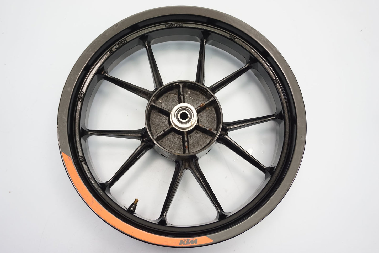 KTM 125 DUKE 17- Felge hinten Wheel Hinterrad 2
