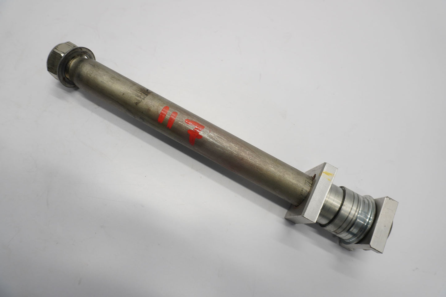 YAMAHA MT-09 21-23 Hinterachse Achse hinten Radachse rear axle 11