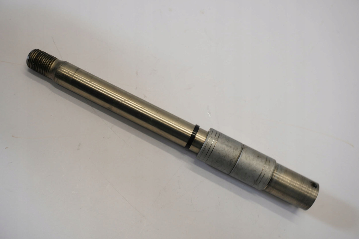 HONDA X-ADV 750 17- Vorderachse Achse vorne Radachse front axle 3