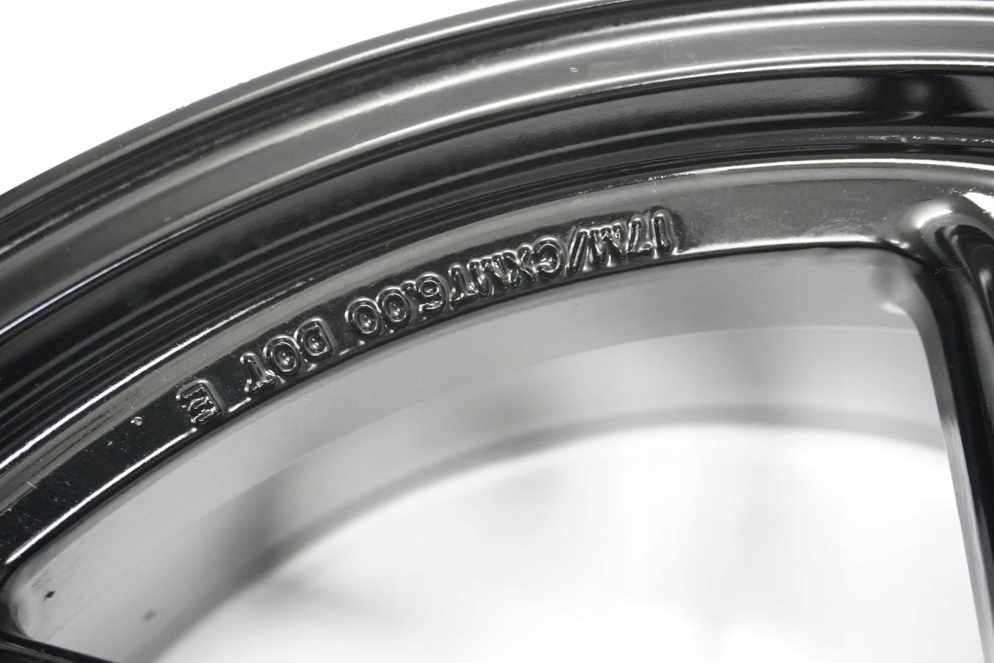 DUCATI MULTISTRADA 1200 S 10-15 Felge hinten Wheel Hinterrad 6