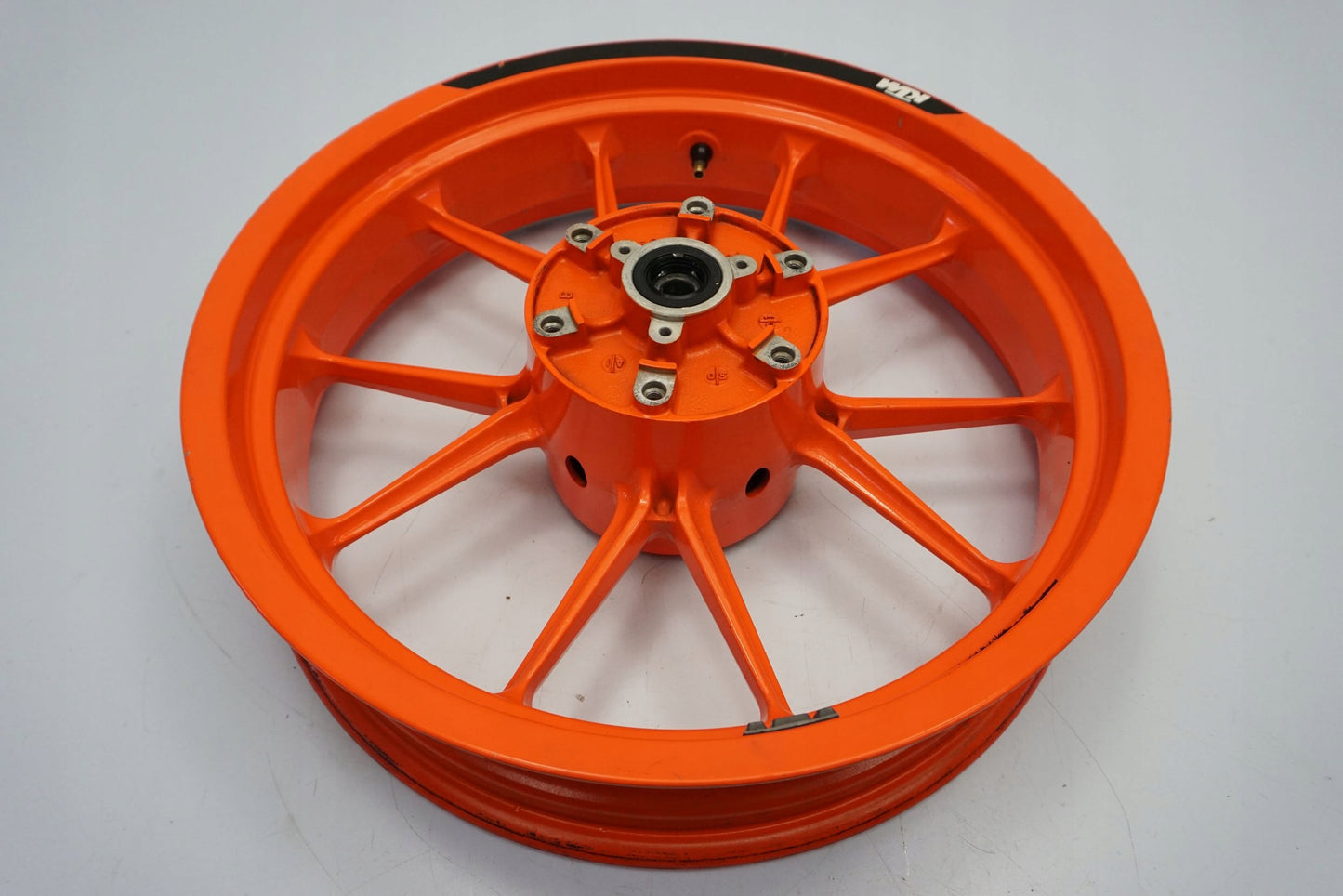KTM 390 DUKE 17- Felge hinten Wheel Hinterrad 3