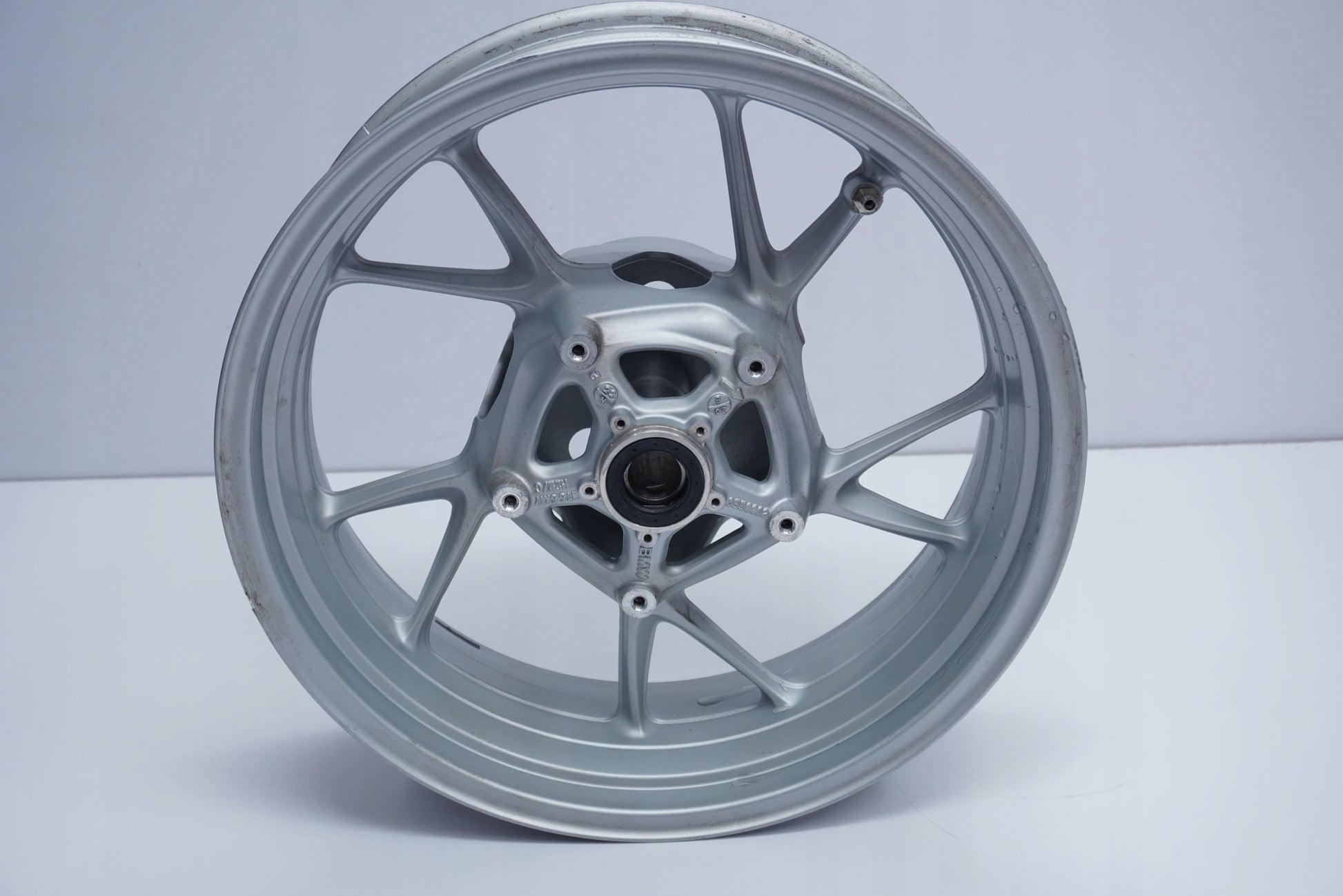 BMW F 900 R K83 20- Felge hinten Wheel Hinterrad 2