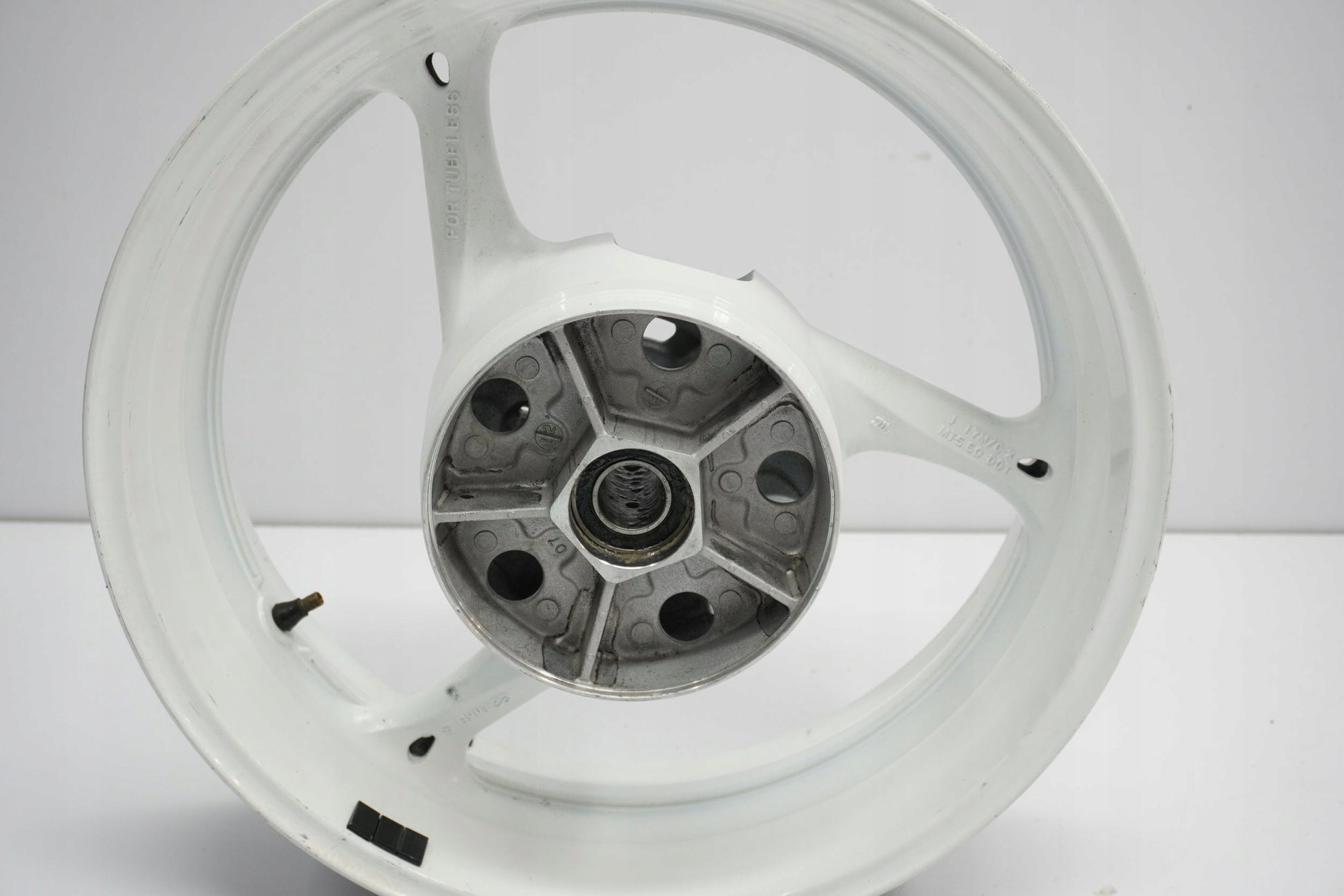 SUZUKI GSX-R 600 750 K8 K9 L0 Felge hinten Wheel Hinterrad 8