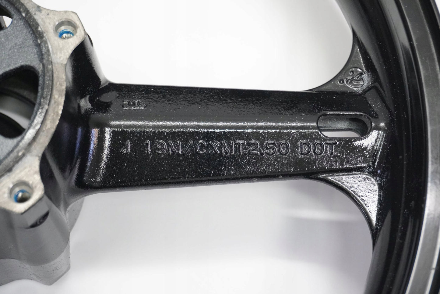 SUZUKI DL 1000 V-STROM 02-09 Felge vorne Wheel Vorderrad 6