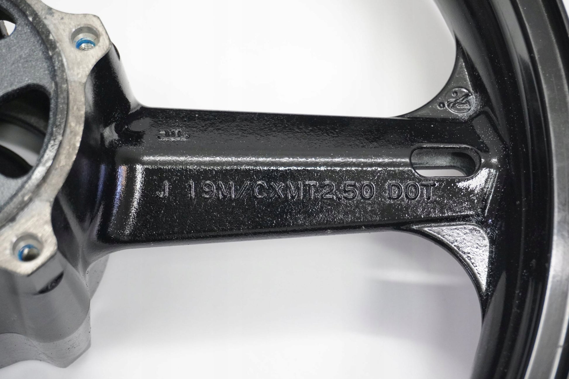 SUZUKI DL 1000 V-STROM 02-09 Felge vorne Wheel Vorderrad 6