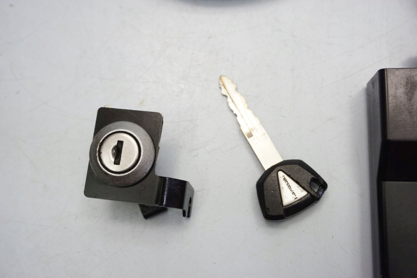 KAWASAKI Z 650 17-19 Schlosssatz Zündschloss Lock Set 12