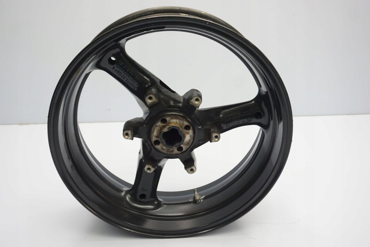 MOTO GUZZI BREVA V 1100 Felge hinten Wheel Hinterrad 3