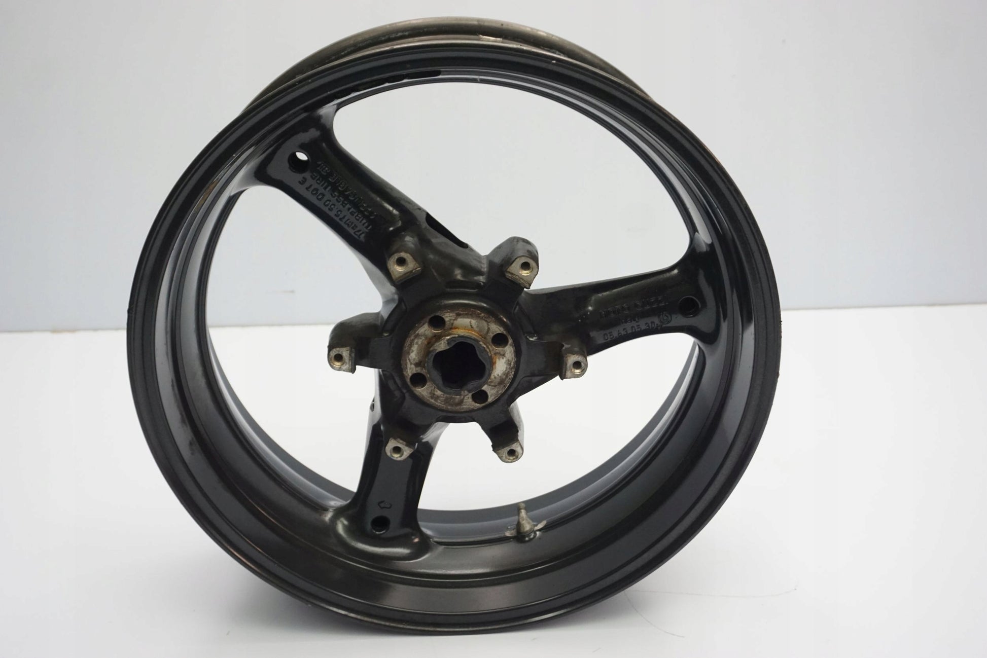 MOTO GUZZI BREVA V 1100 Felge hinten Wheel Hinterrad 3