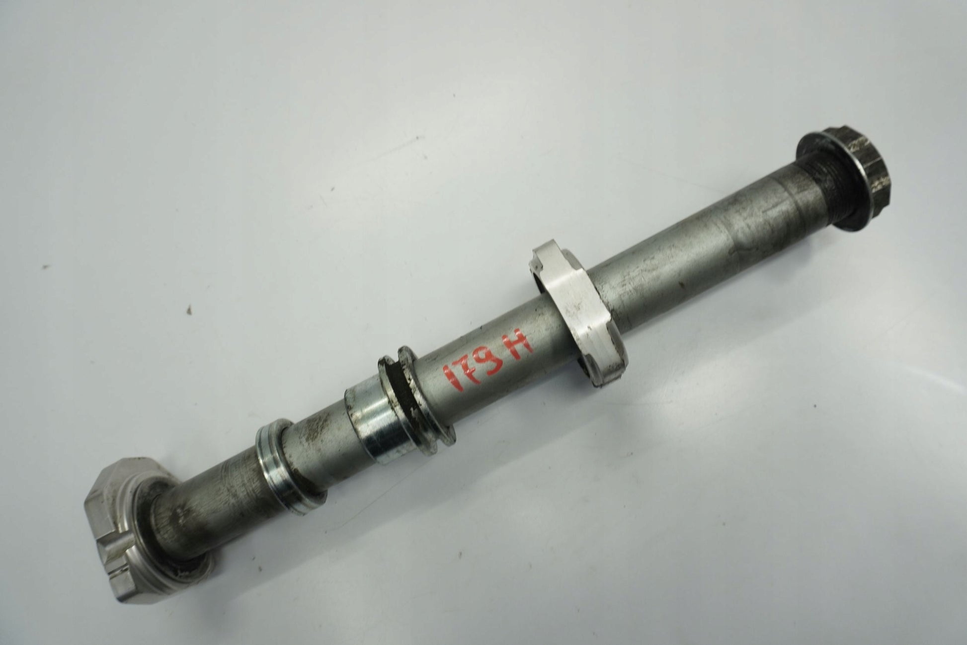 DUCATI MULTISTRADA 1200 ENDURO 16-18 Hinterachse Achse hinten Radachse rear axle 4