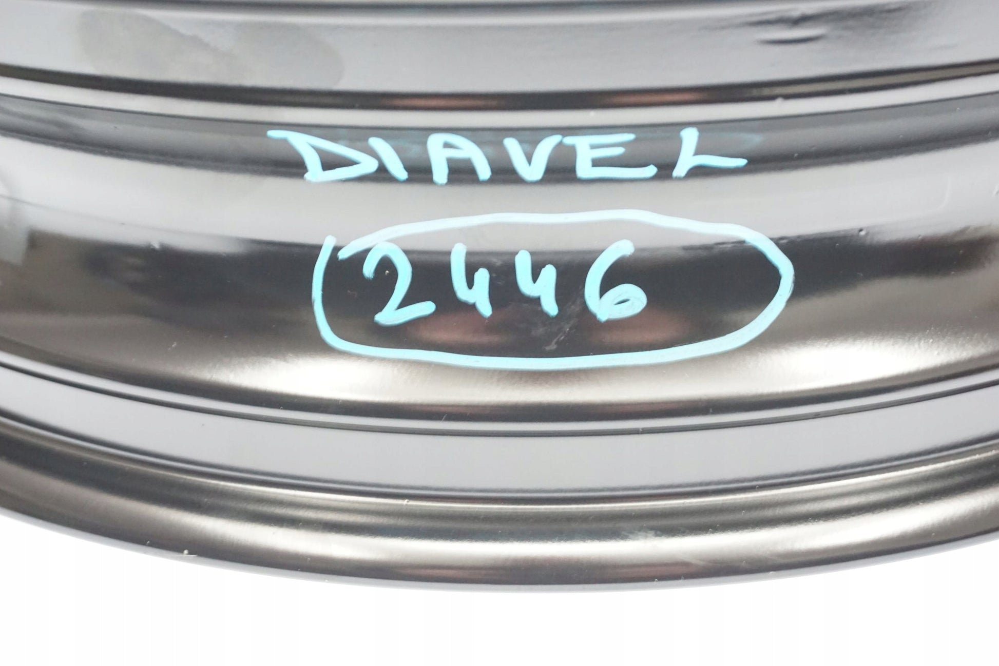 DUCATI DIAVEL 1200 Felge vorne Wheel Vorderrad 3