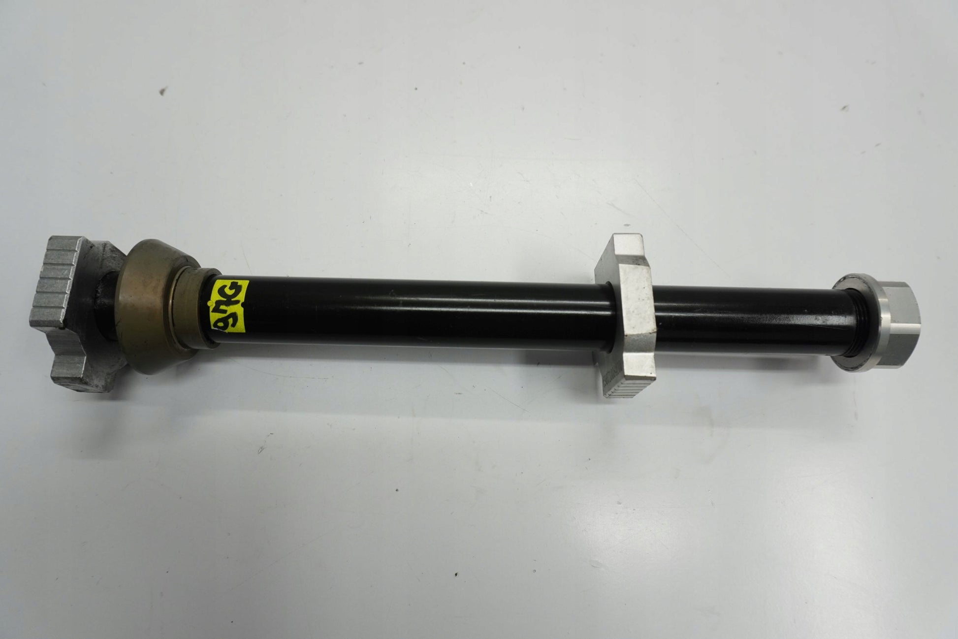 KTM 790 DUKE L 18- Hinterachse Achse hinten Radachse rear axle 4