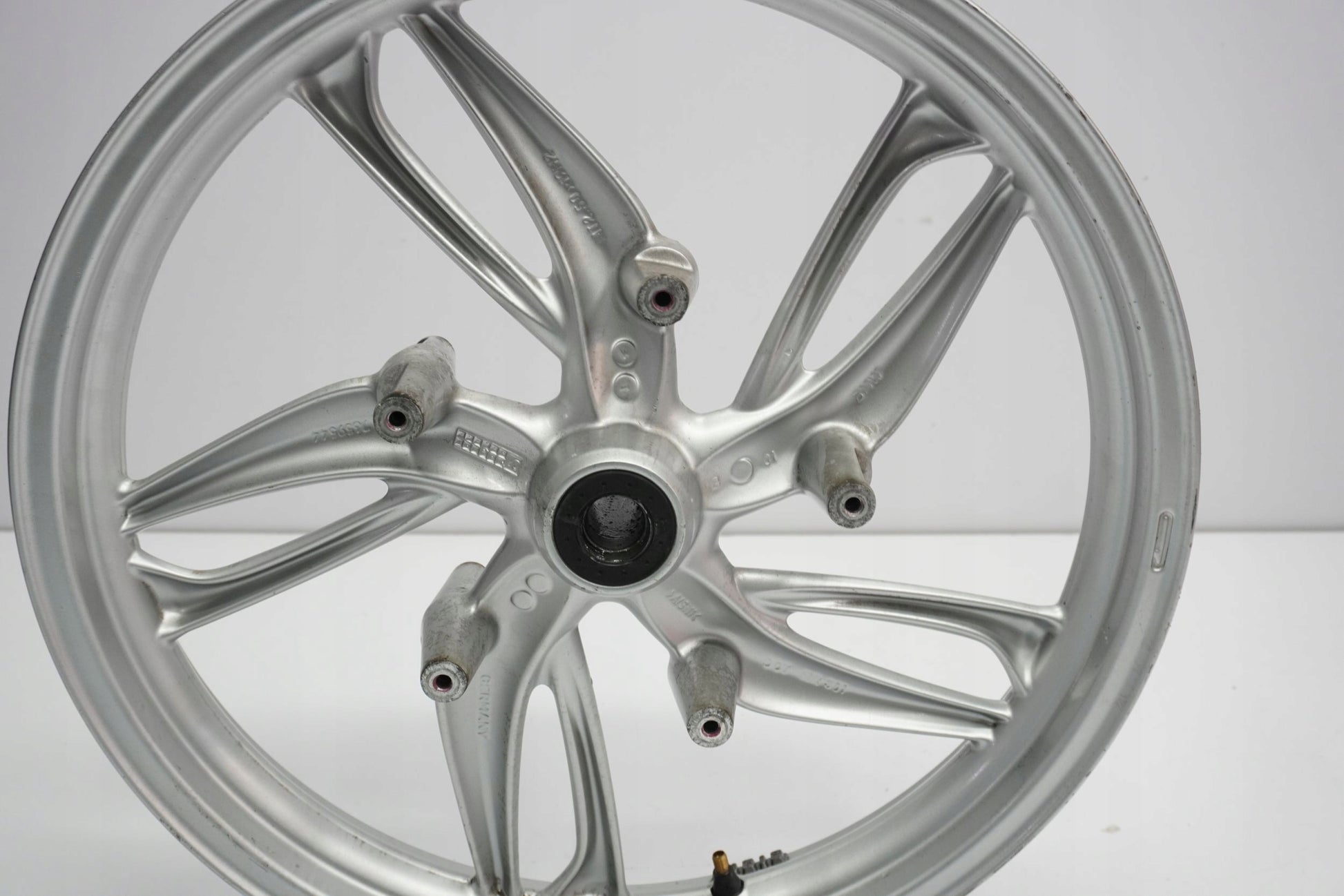 BMW R 1200 GS K25 04-07 Felge vorne Wheel Vorderrad 11