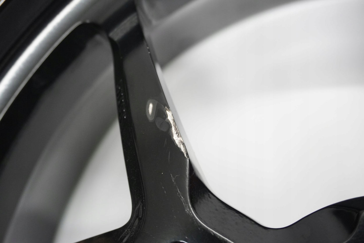 DUCATI SUPERSPORT 950 S Felge hinten Wheel Hinterrad 11