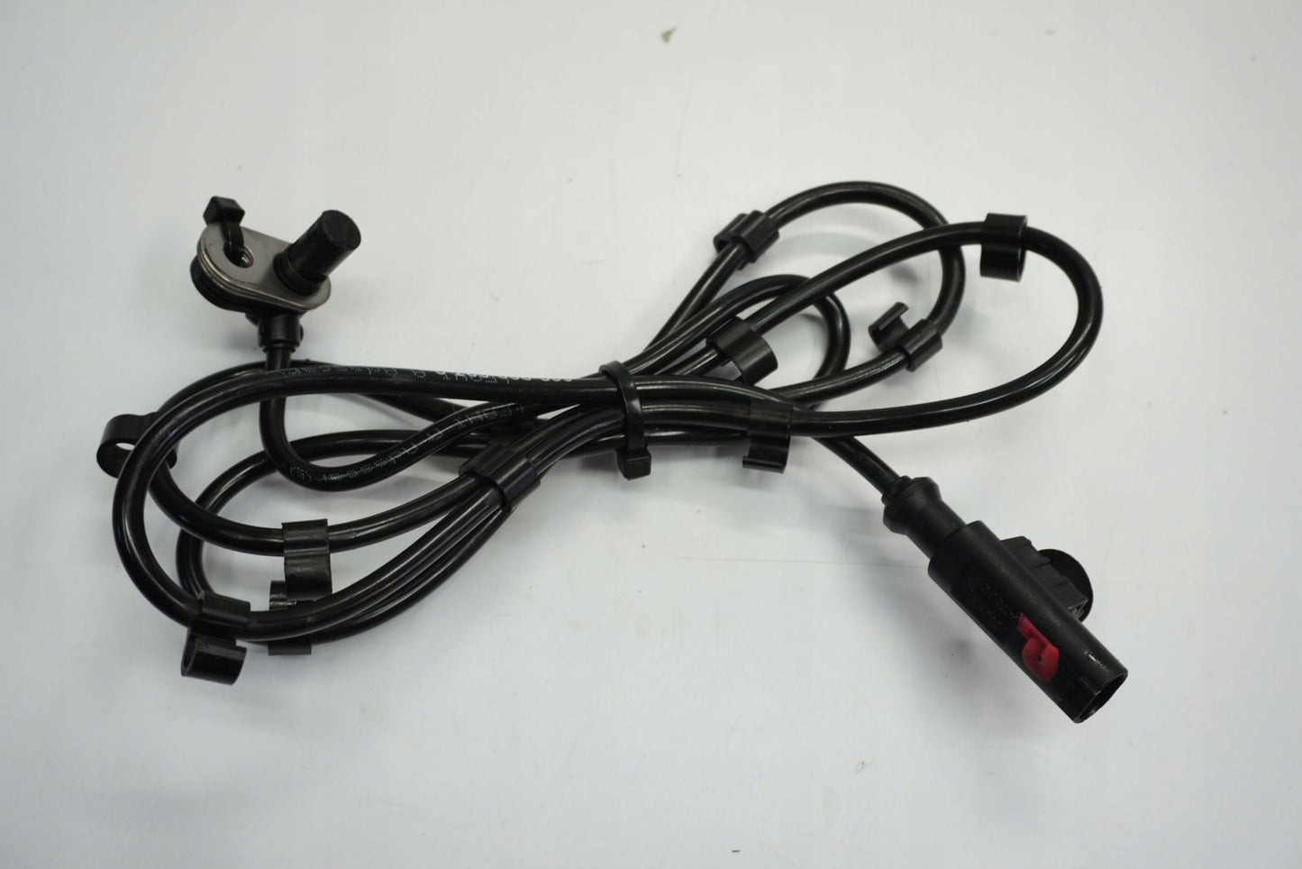 DUCATI SUPERSPORT S 937 17- ABS Sensor vorne 3