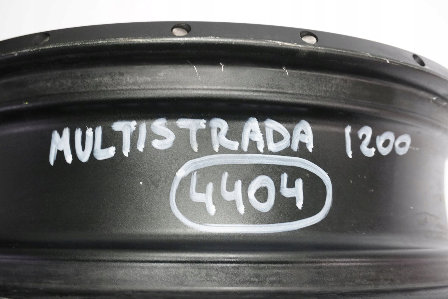 DUCATI MULTISTRADA 1200 S 10-15 Felge hinten Wheel Hinterrad 3