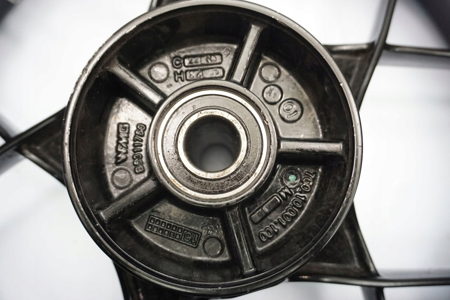 KTM 690 DUKE 16-19 Felge hinten Wheel Hinterrad 3