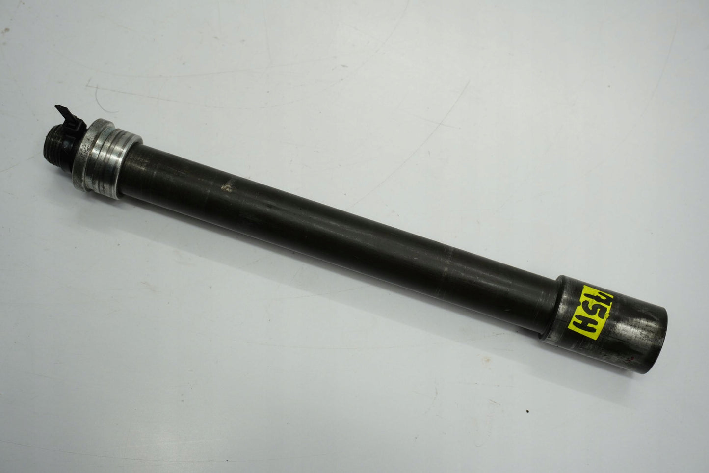 YAMAHA FJR 1300 01-05 Vorderachse Achse vorne Radachse front axle 5