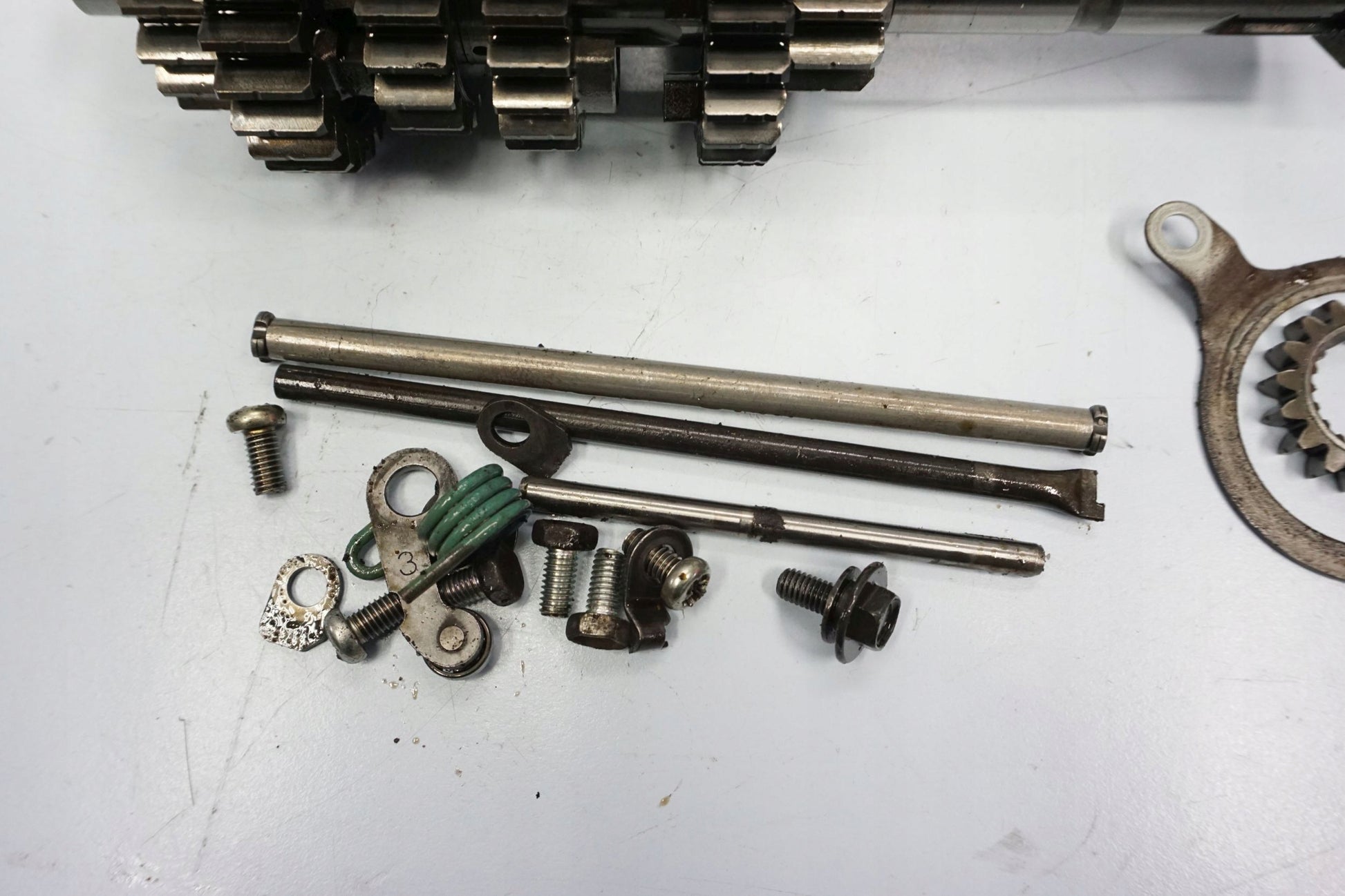 SUZUKI SFV 650 GLADIUS 09-16 Getriebe Gearbox 12