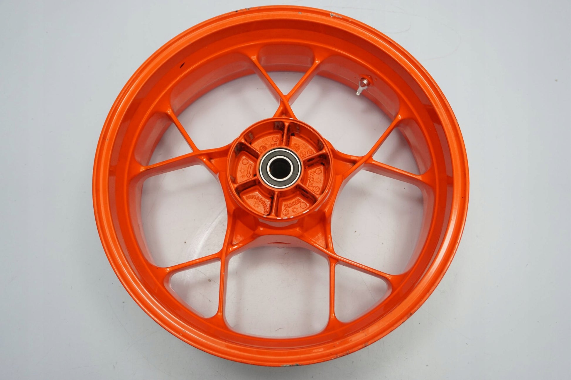 KTM 890 DUKE R 20- Felge hinten Wheel Hinterrad 2