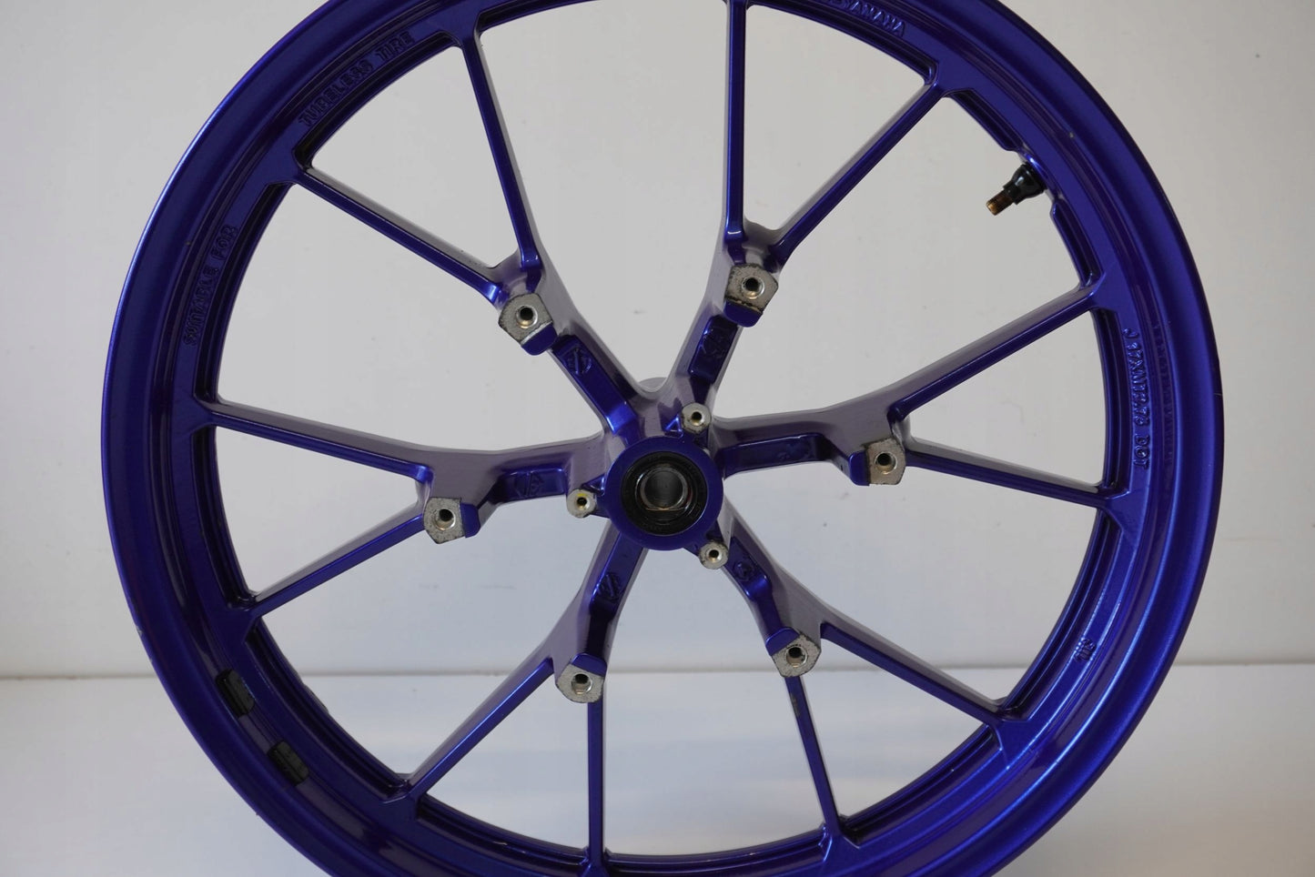 YAMAHA YZF-R 125 19-23 Felge vorne Wheel Vorderrad 12
