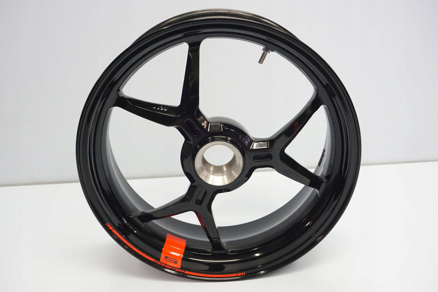 DUCATI MONSTER 1200 S 17- Felge hinten Wheel Hinterrad 7