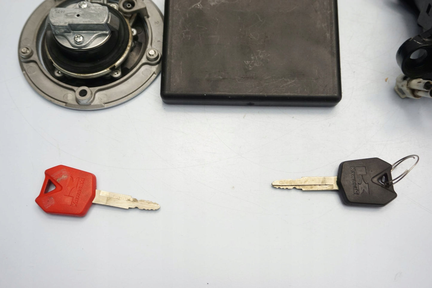 KAWASAKI ZX-10R 08-10 Schlosssatz Zündschloss Lock Set 2