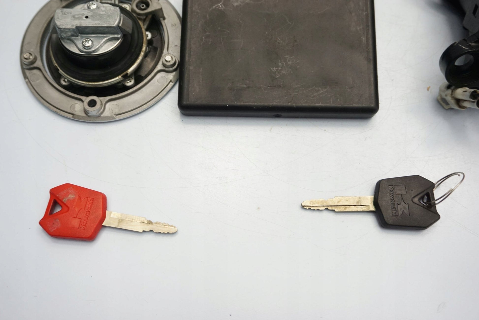 KAWASAKI ZX-10R 08-10 Schlosssatz Zündschloss Lock Set 2