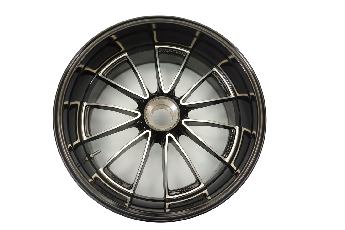 DUCATI DIAVEL 1200 Felge hinten Wheel Hinterrad 1