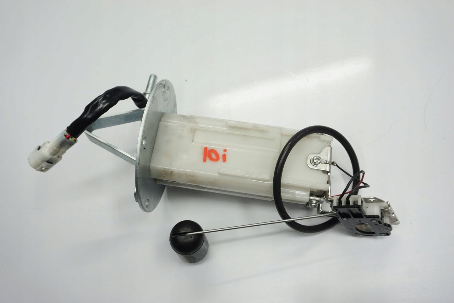 SUZUKI GSX-R 600 750 K8 K9 L0 Benzinpumpe Kraftstoffpumpe Fuel Pump 3