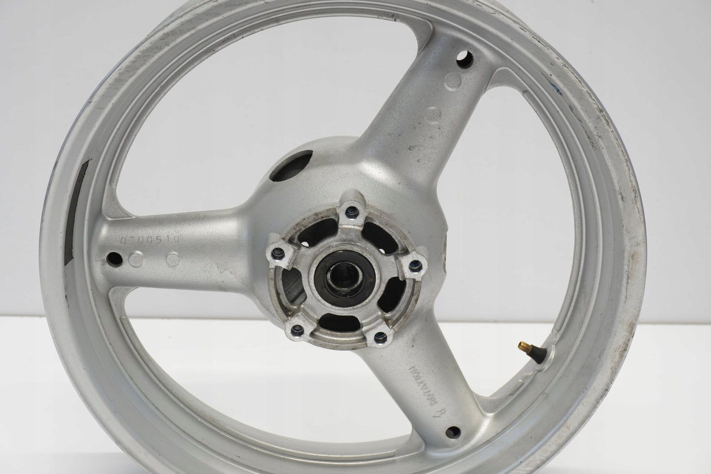 SUZUKI SV 650 03-12 Felge hinten Wheel Hinterrad 8