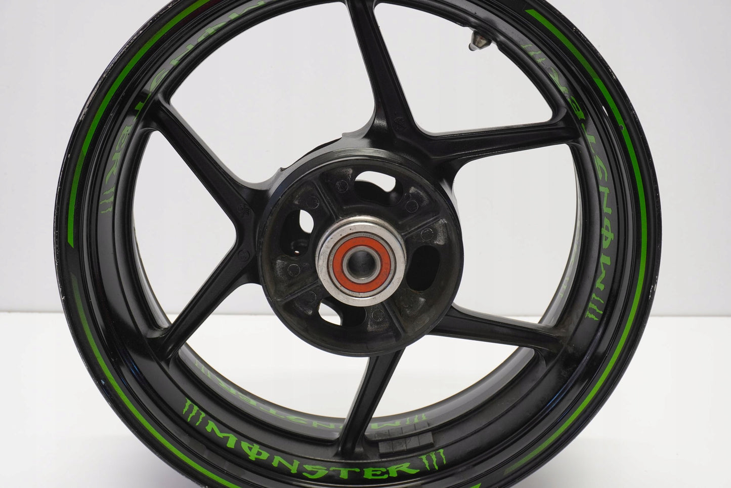 KAWASAKI Z1000 10-13 Felge hinten Wheel Hinterrad 8