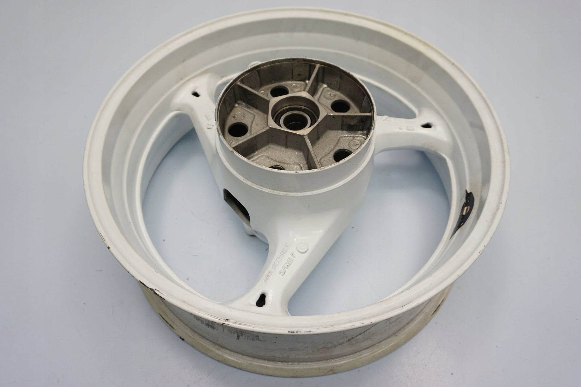 SUZUKI GSR 750 11-16 Felge hinten Wheel Hinterrad 2